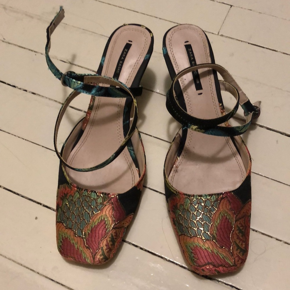 Zara size 38 kitten heels